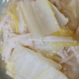ミニ白菜とエノキタケの味噌汁